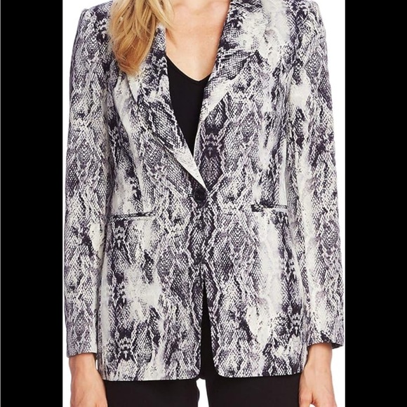 NWT Vince Camuto Women's Snake Embossed Notch Collar Jacket